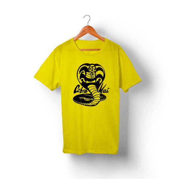 camiseta cobra kai amarilla