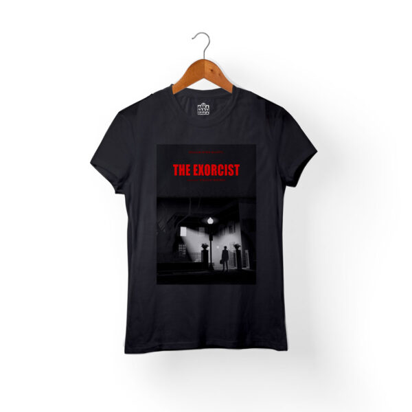 camiseta mujer negra exorcista